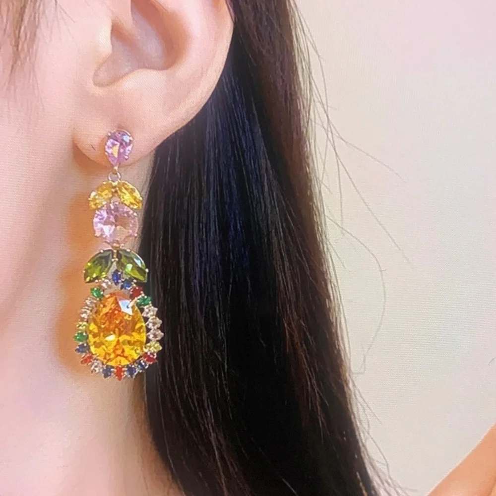 UNO de 50 Vibrant Yellow and Orange Drop Earrings - Picture 2 of 3